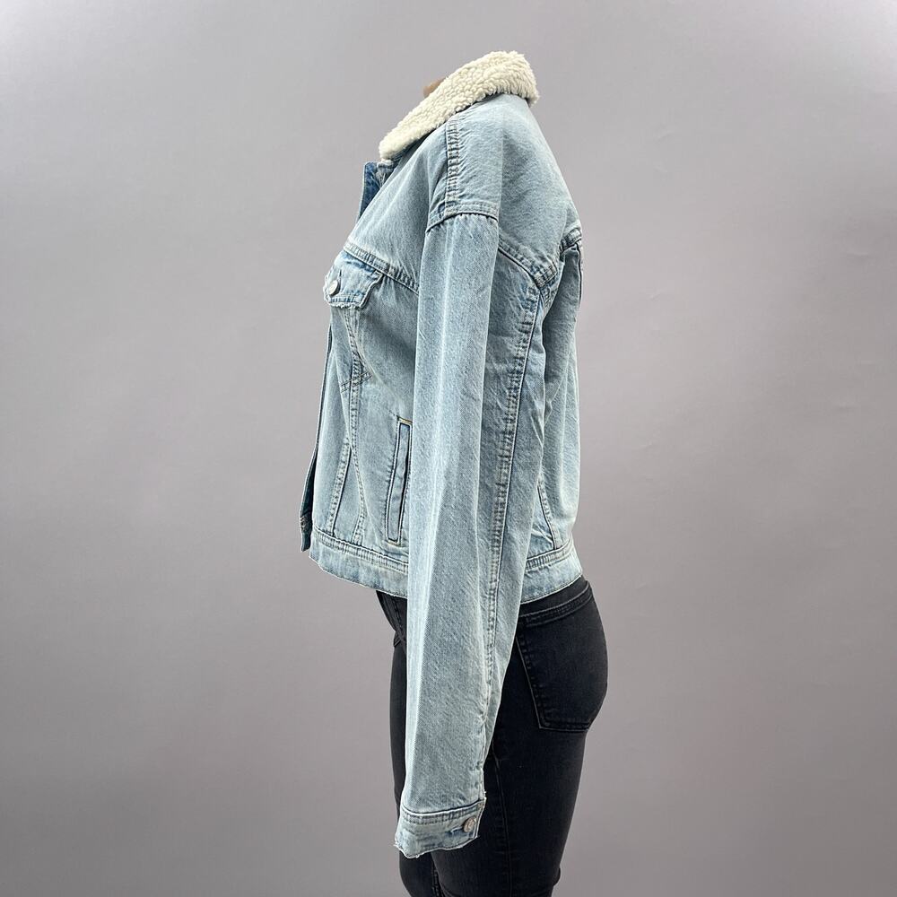 NWT American Eagle Sherpa Denim Trucker Jacket Blue Women's Size Medium - Picture 5 of 14